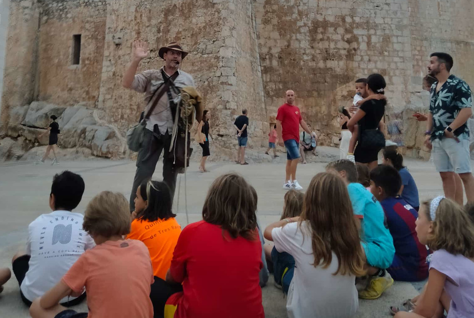 Visitas guiadas de Indiana Jones para colegios en Peñíscola